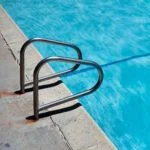 Corrimão de piscina